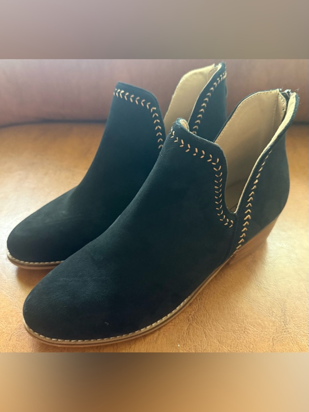 Corkys Bluffin Boots Black Faux Suede Ankle Booties Size 8 EUC - Picture 2 of 10